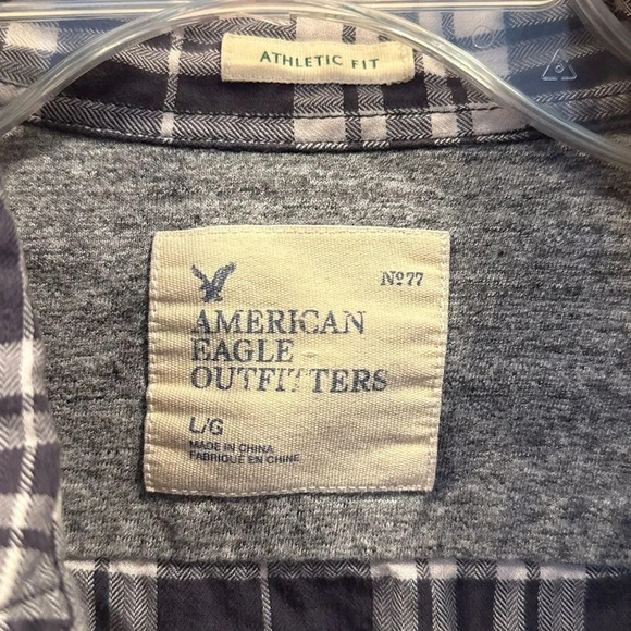 American Eagle Athletic fit size large men’s plaid button up - Picture 2 of 4